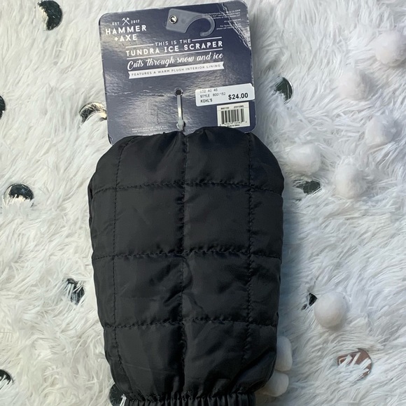 Men’s mitten ice scraper for car windshield - Picture 2 of 4